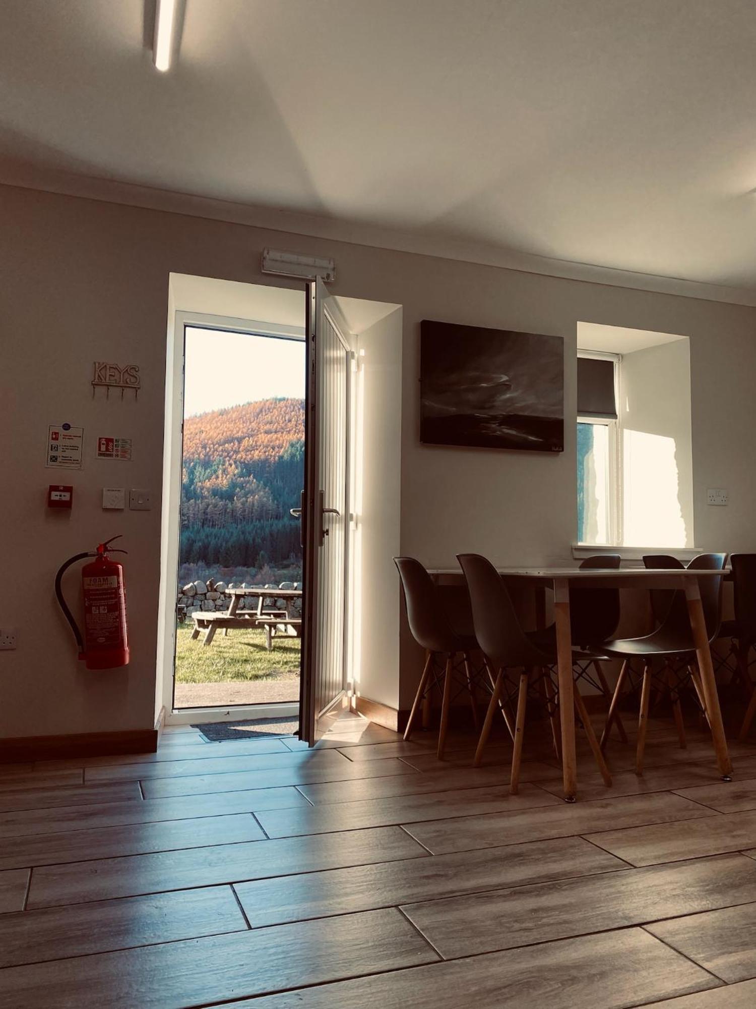 Ben Nevis Inn Rooms Форт-Вільям Екстер'єр фото